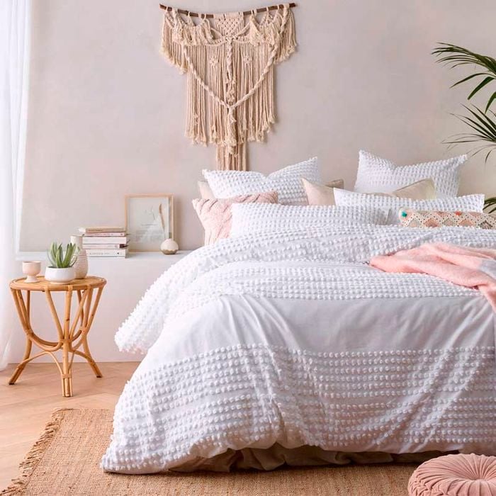 Vintage Design Betty Queen White Cotton Quilt Cover Set