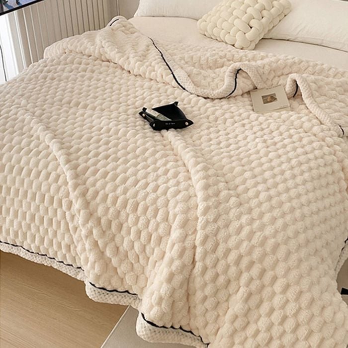 CottonMore Large Soft Microsherpa Bed Blanket Throw Rug 200x230cm - Cream
