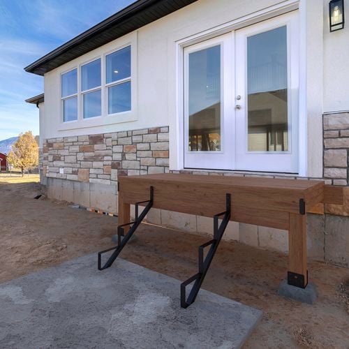 Made from powder-coated steel for long-lasting safety and durability