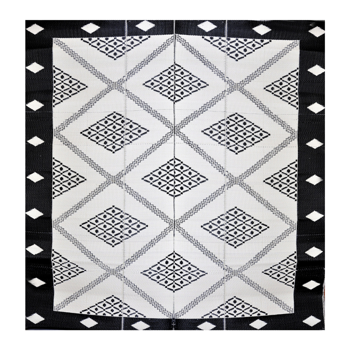 Fab Habitat 270x270cm Black & Cream Troy Recycled Plastic Reversible Outdoor Rug