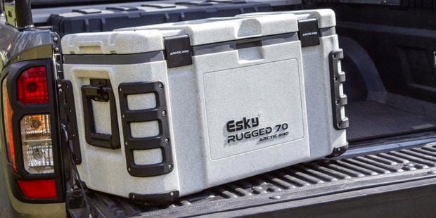 0133333 ESKY ARCTIC PRO RUGGED 70 cooler