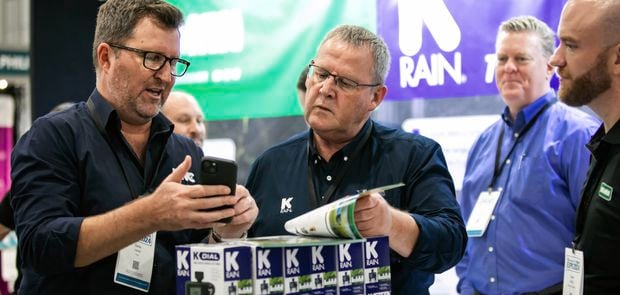 Supplier K rain chatting with customers at one of bunnings trade expos