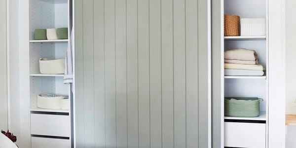 Wardrobe with shelving