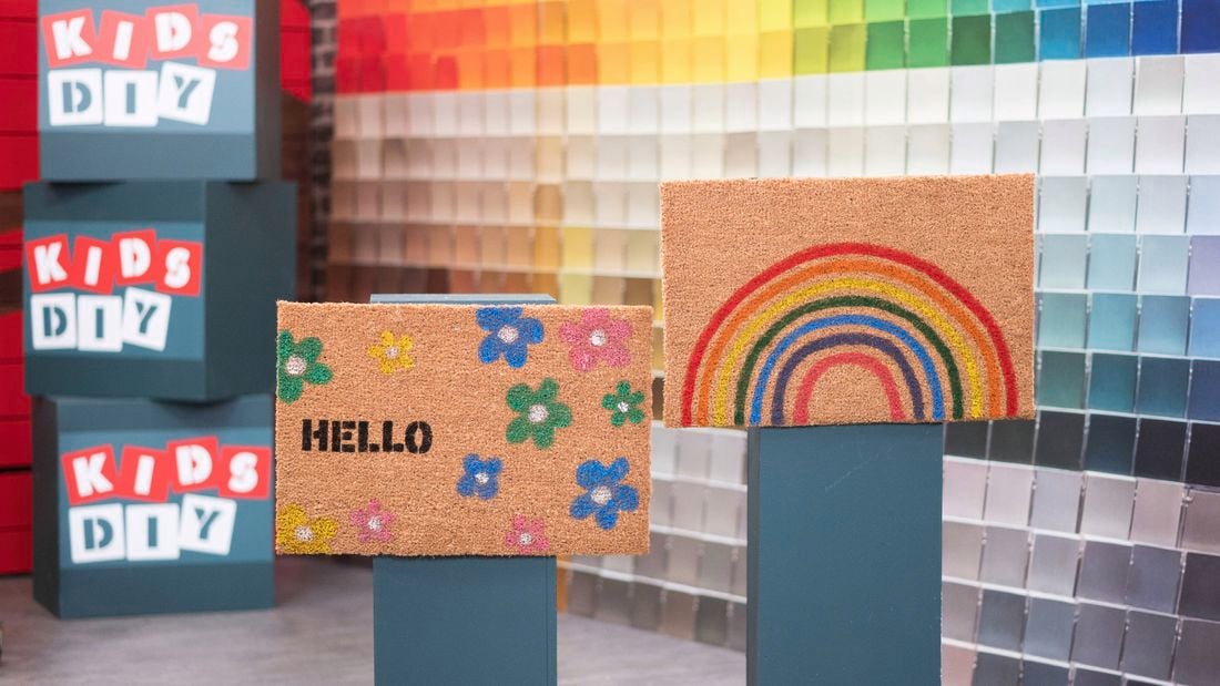 Decorated doormats with colours and textures