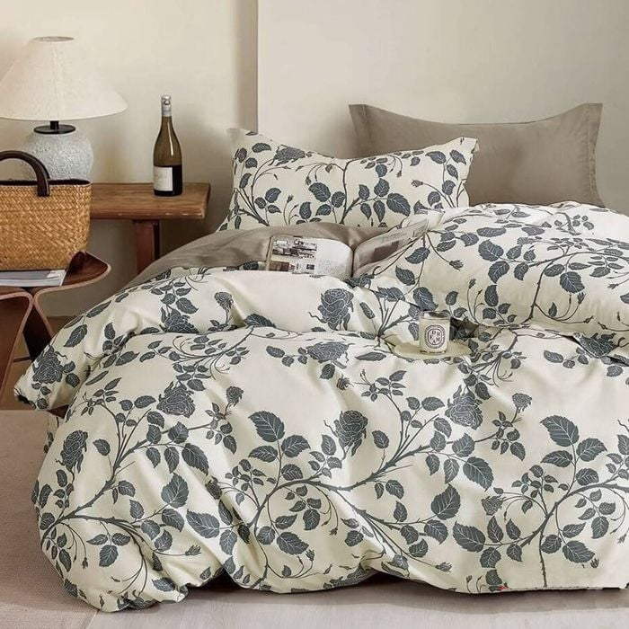 300TC Elisabeth Reversible Cotton Quilt Cover Set Single