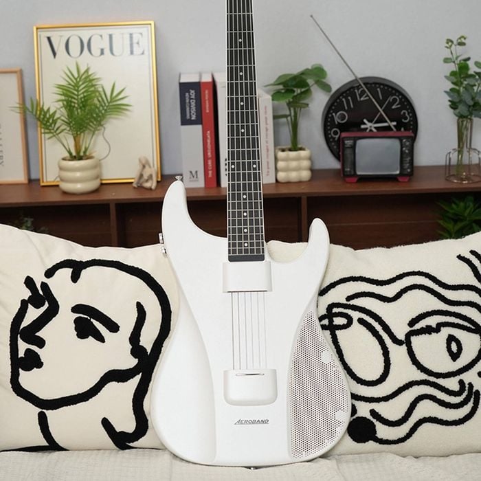 AeroBand Guitar Bundle Kit ホワイト Aeroband Guitar Bundle Kit White - Bunnings Australia