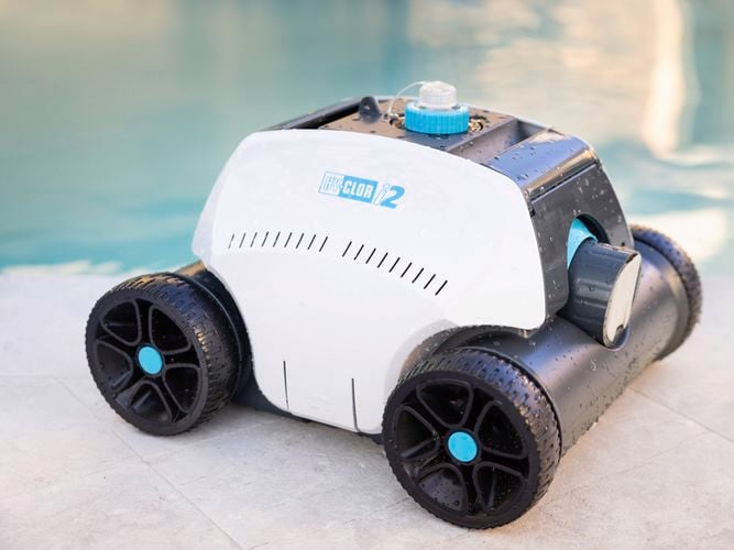 Hy-Clor
  i2 Cordless Robot Pool Cleaner