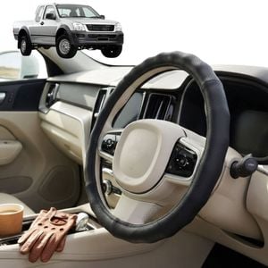 Australian Goose Steering Wheel Cover for Holden Rodeo 2003 - 2008 (2-Door Regular Cab and Extended Cab) Circle Black