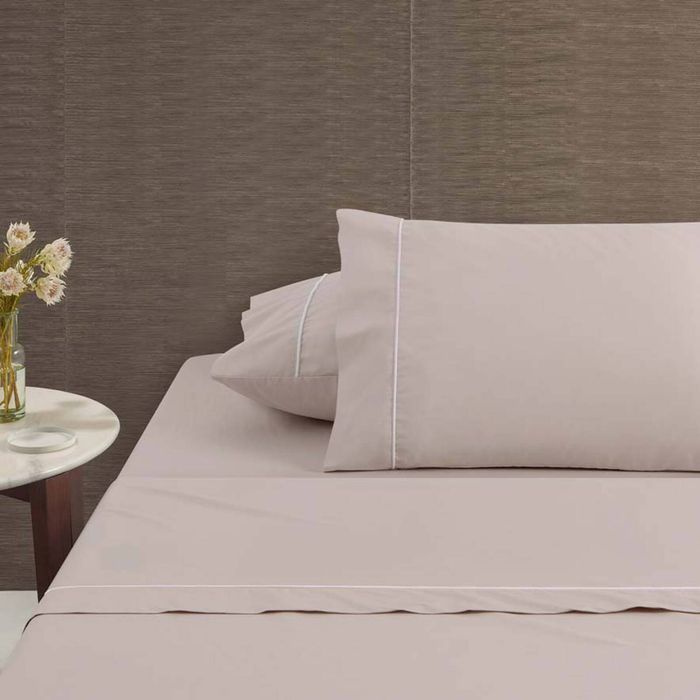 Accessorize Bedroom Collection Hotel White/Natural Deluxe Cotton Piped Sheet Set