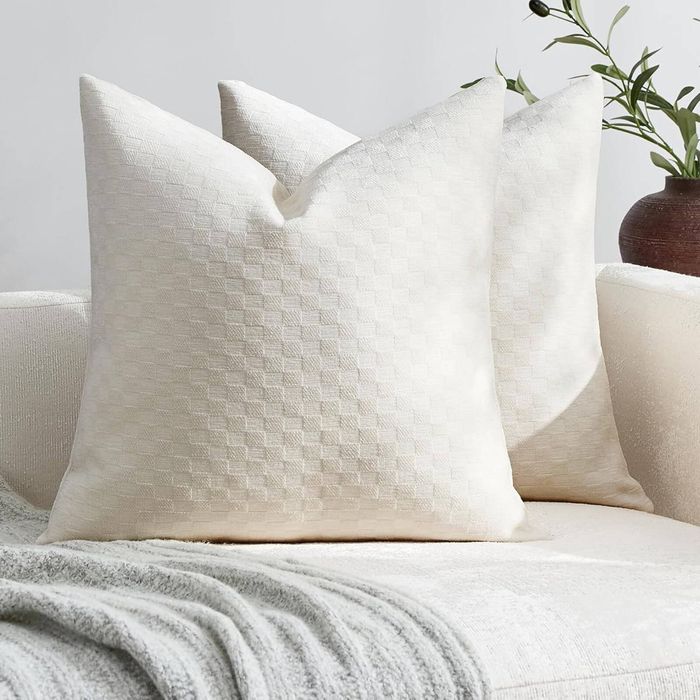 Gioia Casa 2-Pack Chenille Waffle Cushion Covers 45cm x 45cm - Oatmeal