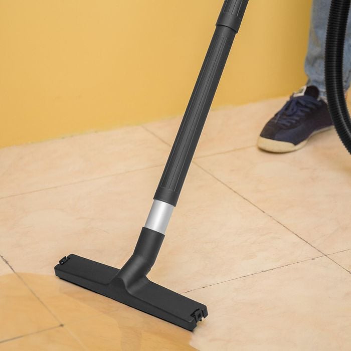 Ozito 1250W 12L Stainless Wet And Dry Vacuum