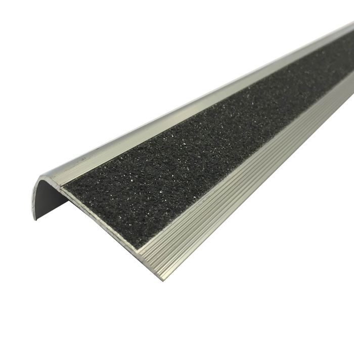 Roberts 2m Grey Bull Stairnose Trim With Carborundum Insert