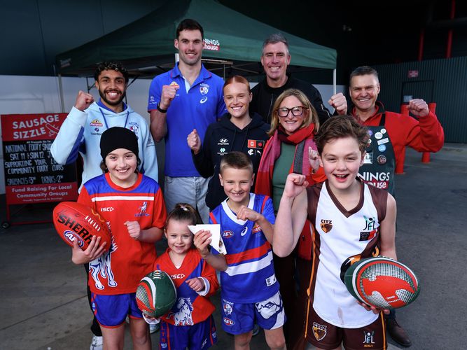 National AFL Community Club BBQ 2026 - Image Gallery - Media Centre - Arthur Jones, Sam Darcy, Matt 'Richo' Richardson, Bec Haagsma - Exec GM of Customer, Commercial and Tech, Michael Howard Bunnings CFO, Michael Howard CFO, Kids