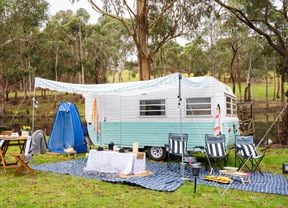 Mastering the art of camping and caravan set-up: Your ultimate outdoor adventure guide.