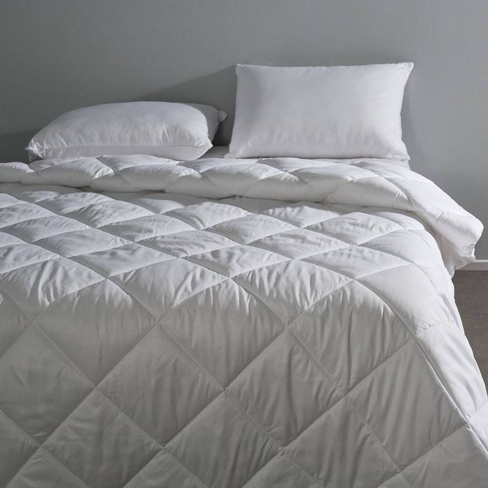 Canningvale Single Bed Hypoallergenic Down Alternative Quilt White Blanket
