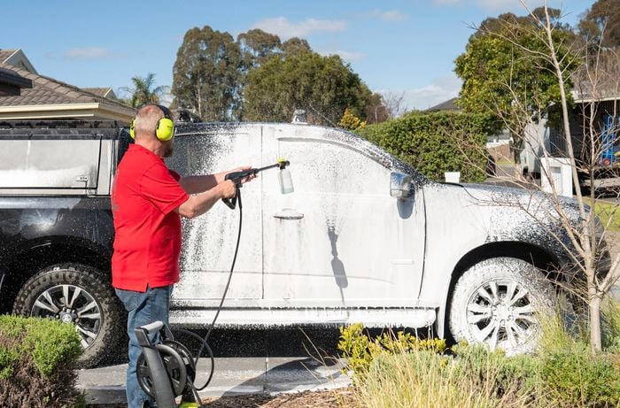 Cleaning vehicles and outdoor furniture