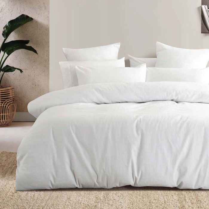 Bambury Ogee Jacquard Polycotton Quilt Cover Set White Home Bedding King
