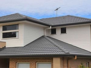 Evo house with grey tiled roof