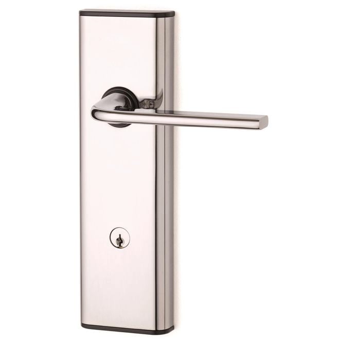 Lockwood Satin Chrome Pearl Nexion Vision Spire Entrance Lockset
