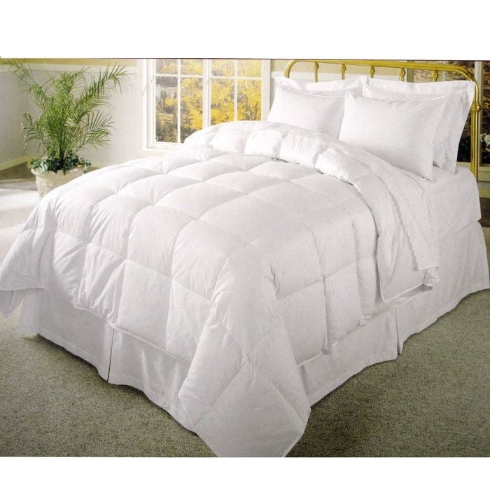Bloomington 500GSM Cotton Cover Polyester Fill Quilt Queen 210 x 210 cm