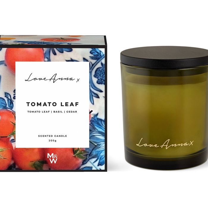 Love Anna X Botanika Kitchen Delights Fragrance Candle 205g - Tomato Leaf