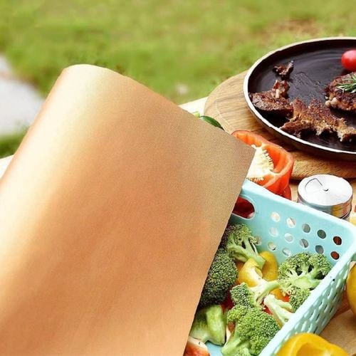 Perfect
  Grill Copper Mats are the amazing non-stick, BBQ and bake mats that lock in
  flavour, while keeping food and drippings off the grates so you can grill
  without the mess.
