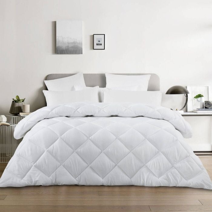 Sleepcare 300GSM All Season Microfibre Quilt - King Bed