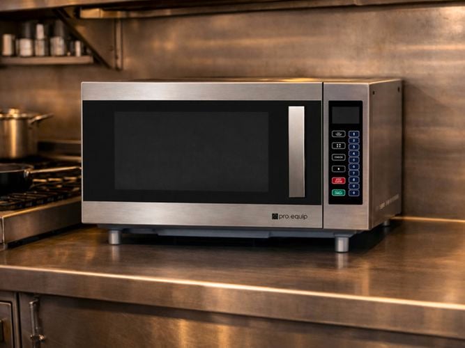 Pro.equip commercial microwave oven