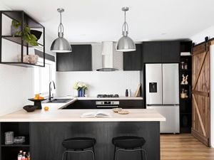 Large dark modern style kitchen
