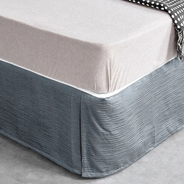 CottonMore Bed Skirt Valance Corrugated Seersucker Pattern Silver Grey - Queen