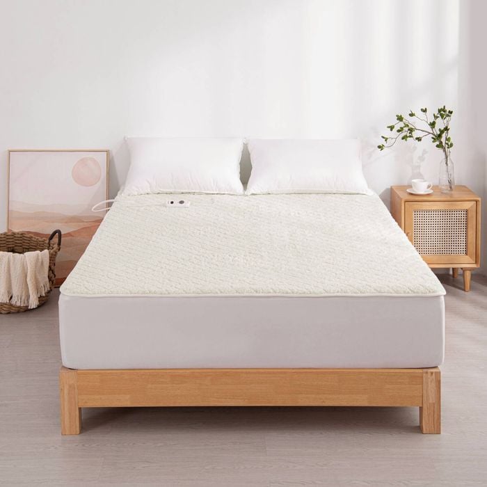 Dreamaker Pinsonic Quilted Sherpa Fleece Electric Blanket King | Overheat Protection, Extra Soft & Comfort Heated Topper