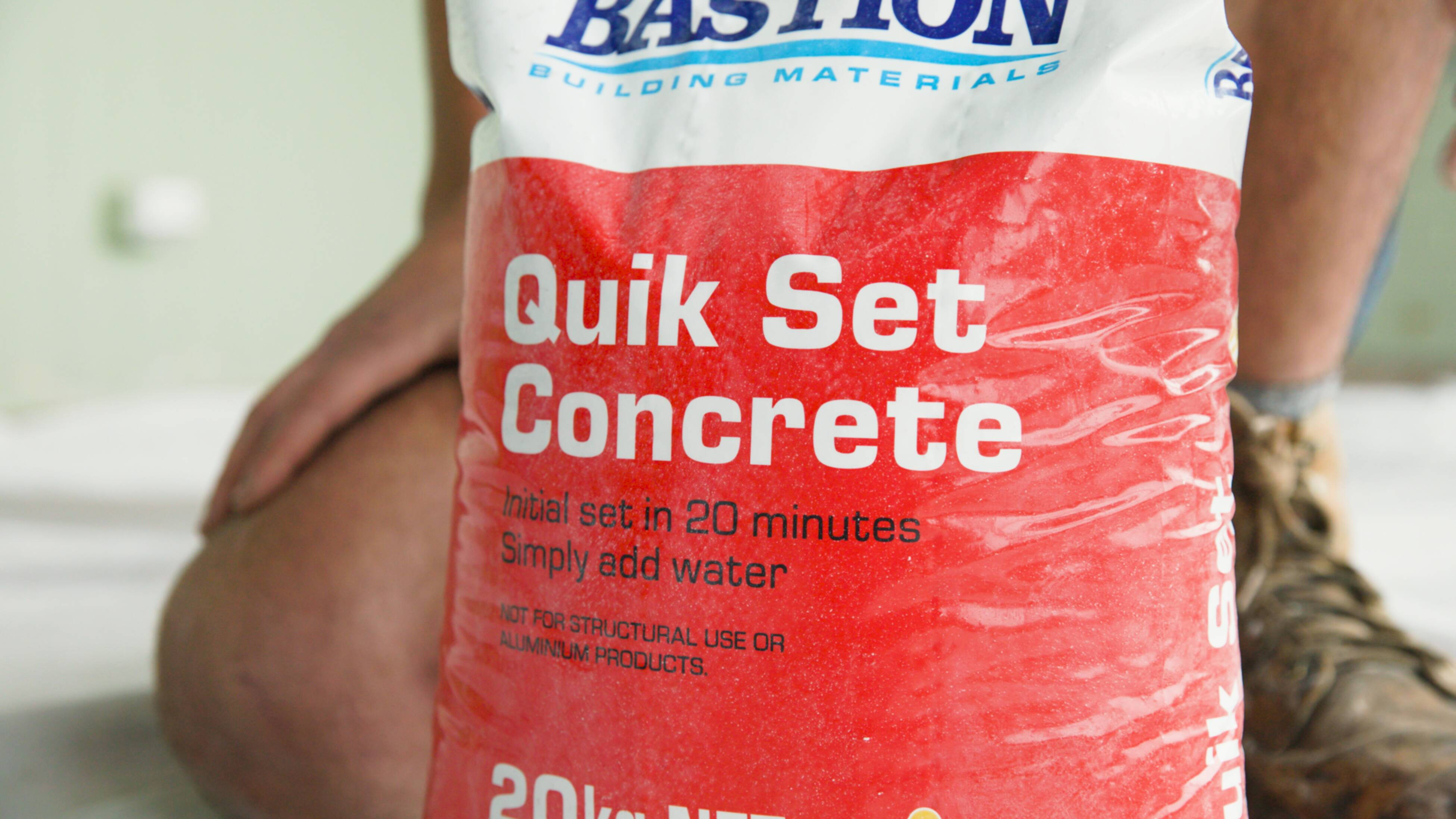 Rapid strength concrete is ideal for setting fence posts, installing letterboxes