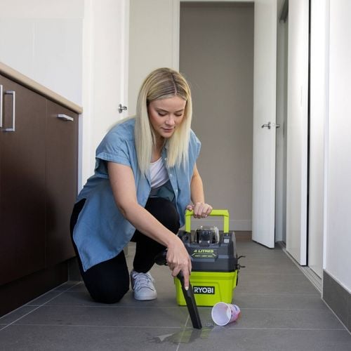 RYOBI 18V ONE 4L Wet Dry Compact Vacuum RWDV184