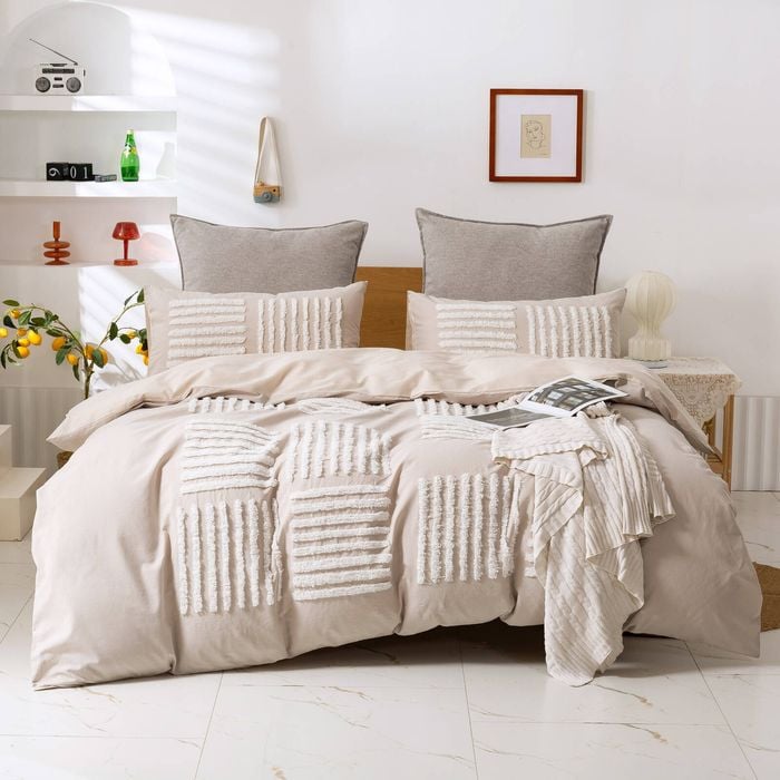 Dreamaker Tufted Washed Vintage Cotton Quilt Cover Set Salma Queen Bed