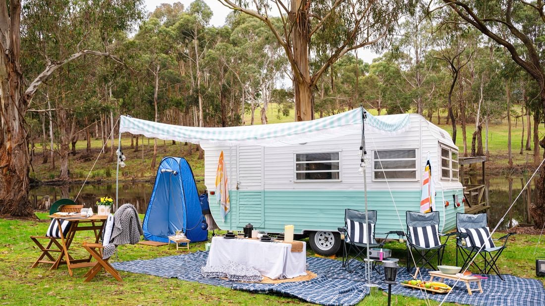 Mastering the art of camping and caravan set-up: Your ultimate outdoor adventure guide.