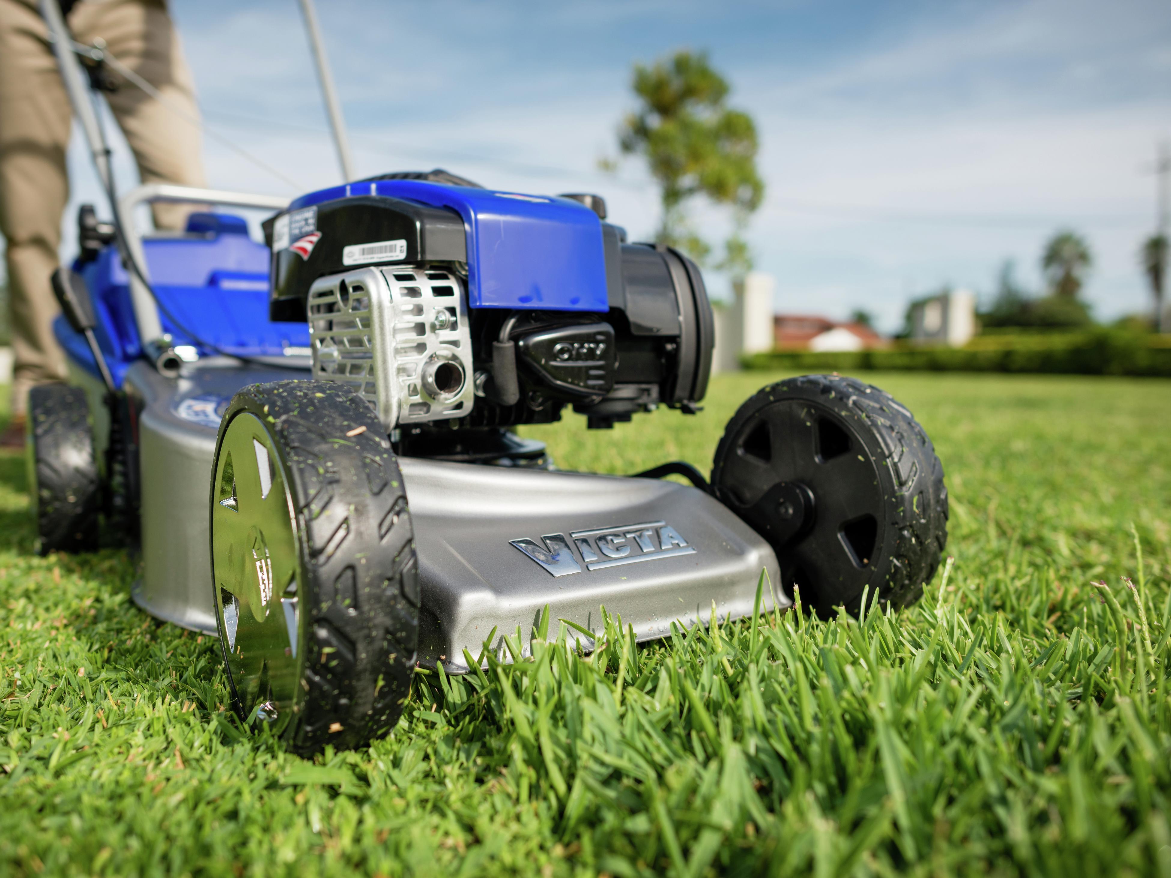 How To Mow Your Lawn Like A Pro Bunnings New Zealand