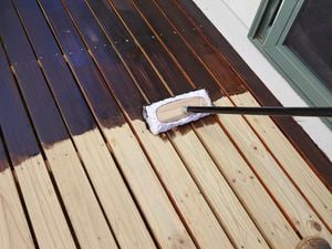 Staining a wooden deck with varnish
