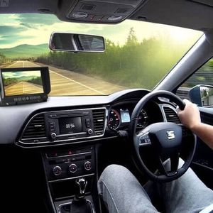 Elinz 7" Monitor HD 12V 24V CCD 4PIN Reversing Camera 3 AV Inputs - 7.0" | Wired Transmission | 4PIN System
