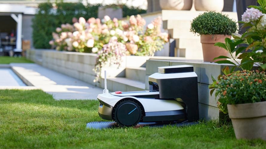 ECOVACS
  GOAT G1- I/N: 0518069