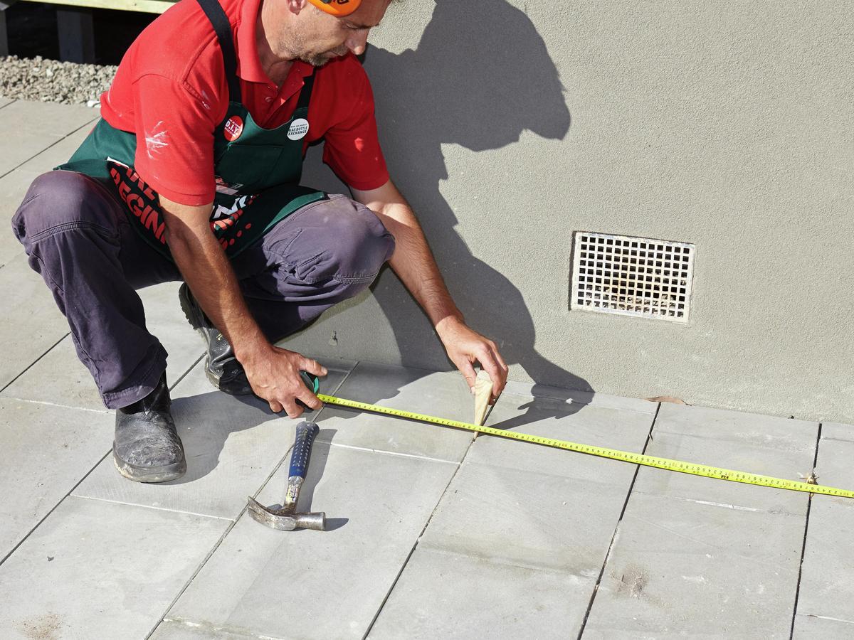 How To Set Out String Lines For a Carport - Bunnings Australia