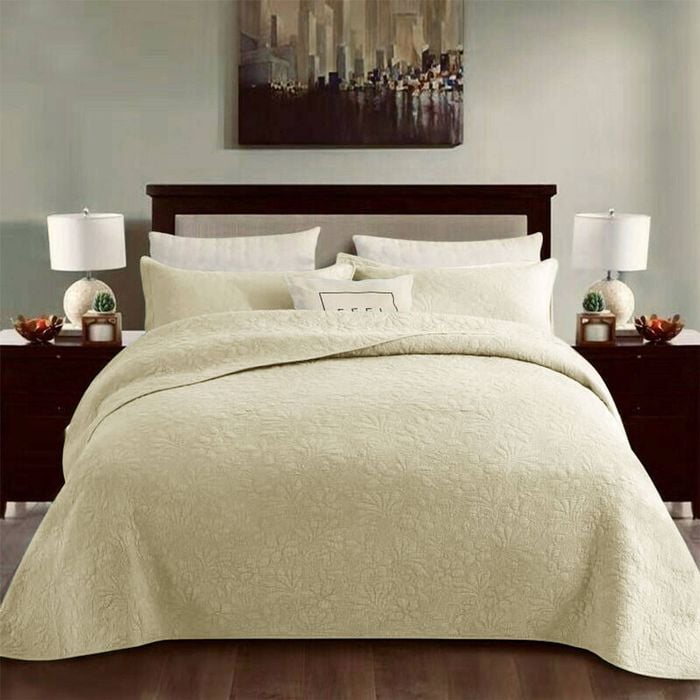 100% Cotton Coverlet Set Floral Cream Queen