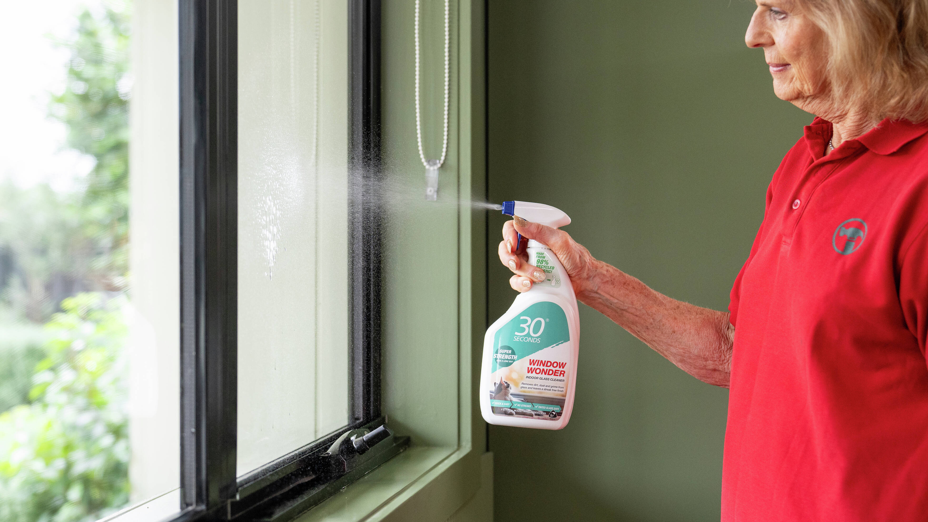 How To Clean Windows - Bunnings Australia