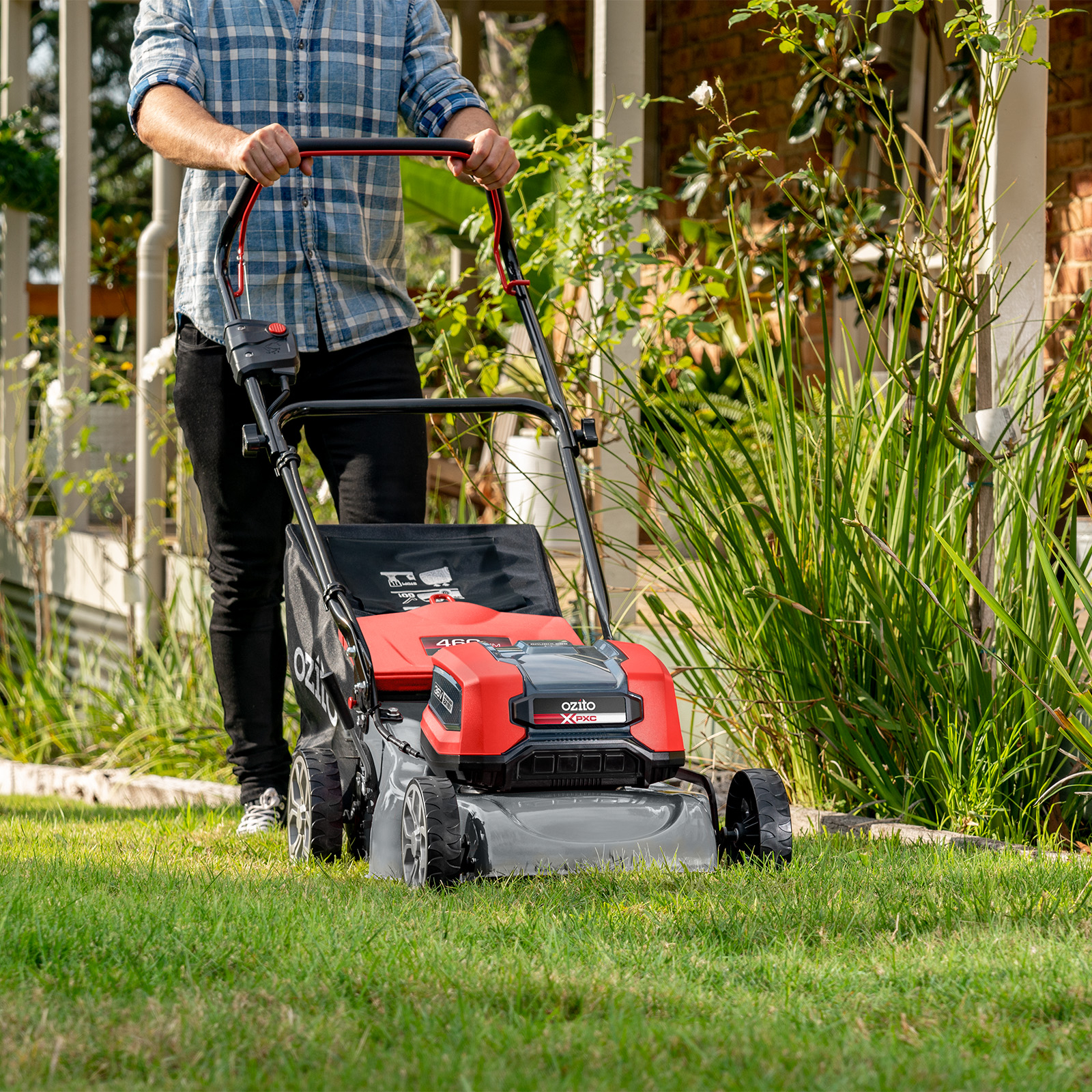 Ozito PXC 36V 2 x 18V 460mm Brushless Steel Deck Lawn Mower 4.0Ah Kit PXBMK 4047 Bunnings Australia
