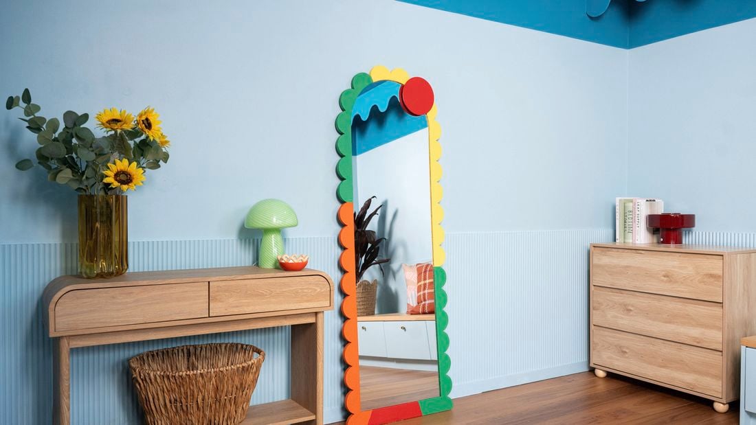 Colourful throwback mirror as a retro room feature