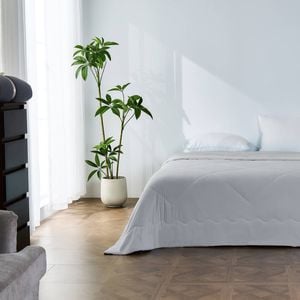 LINENOVA Cooling Comforter Queen Size, Arc-Chill Q-Max>0.5 Dual-Sided Cool Blanket - Silver