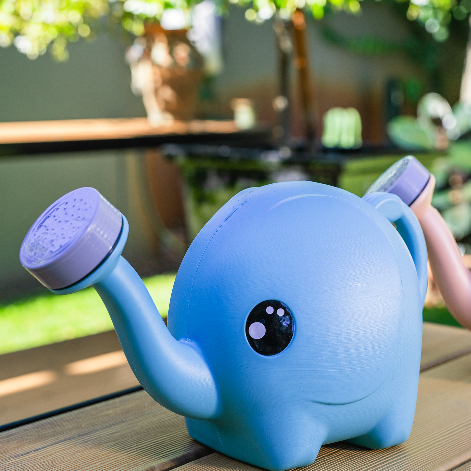 LALADEFIEE Children Watering Can And Plant Watering Tool For Boys And Girls 600ml Suitable For Gardening And Indoor Plant Care