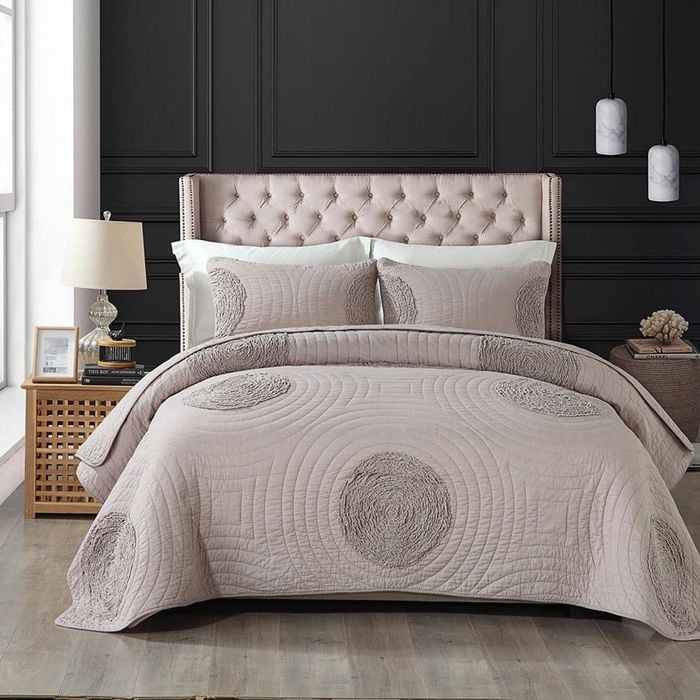Quilted King/Super King Size Cotton Coverlet Bedspread Set Circle Brown