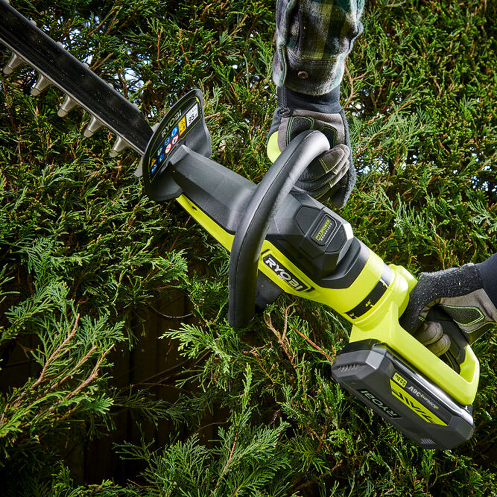 Ryobi 18v Bunnings Ryobi Battery Hedge Trimmer Ryobi 36V 65cm HP