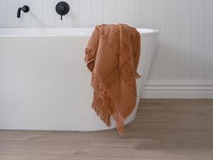 Photo of tub with hardie groove timber in bathroom 