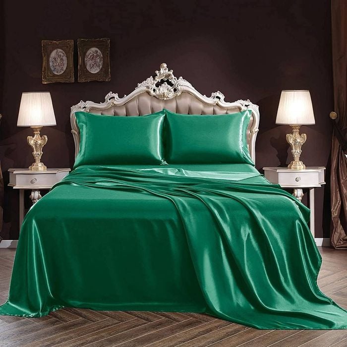 2000TC Ultra Soft Queen Fitted Sheet Set- Green